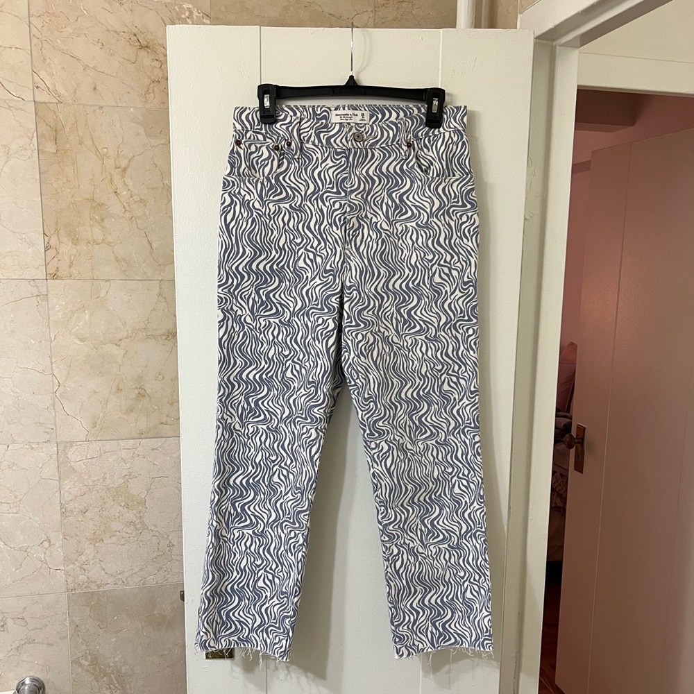 Abercrombie & Fitch Straight Leg Denim
